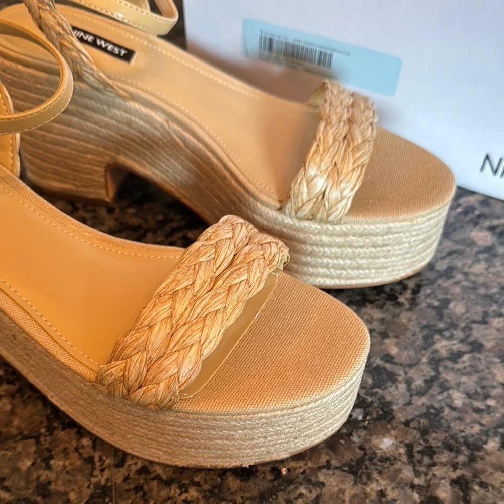 Nine West Rivva 3 light natural braided jute Platform NWT 9.5